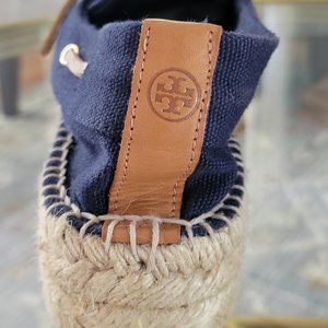NWOT Tory Burch Navy Espadrilles, Size 7 (U.S.) Authentic